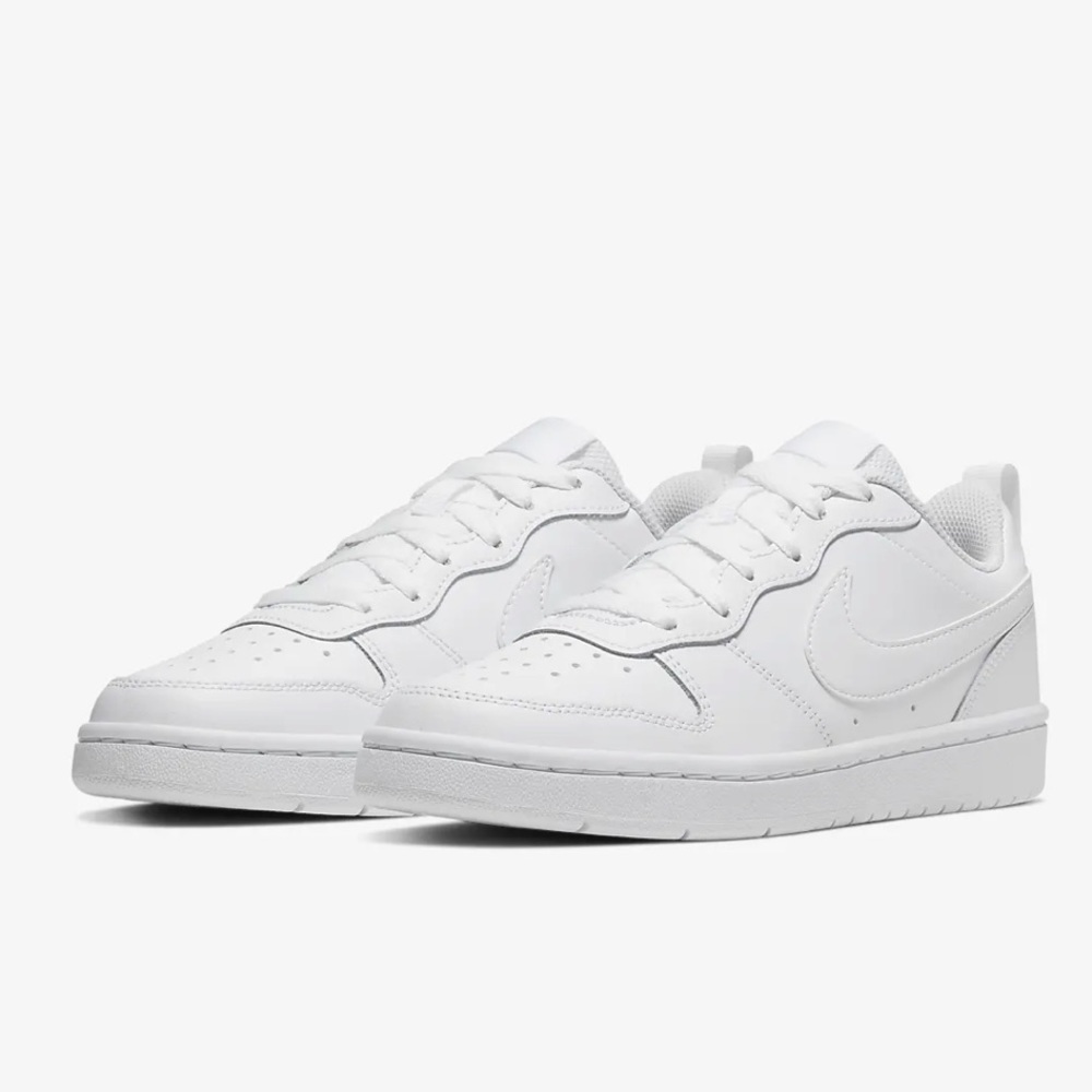 Like New! Nike Court Borough Low 2
